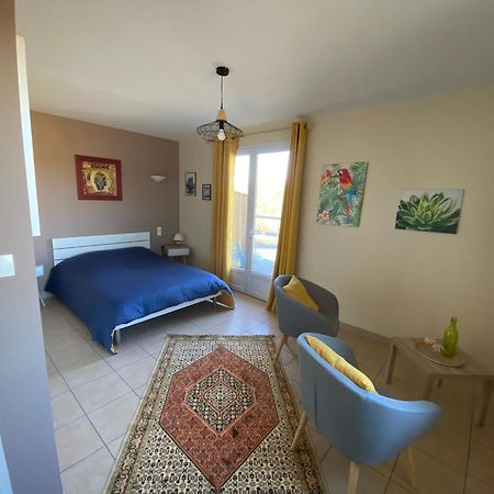 Hotel Val St Georges à Saint-Georges-de-Luzençon Extérieur photo
