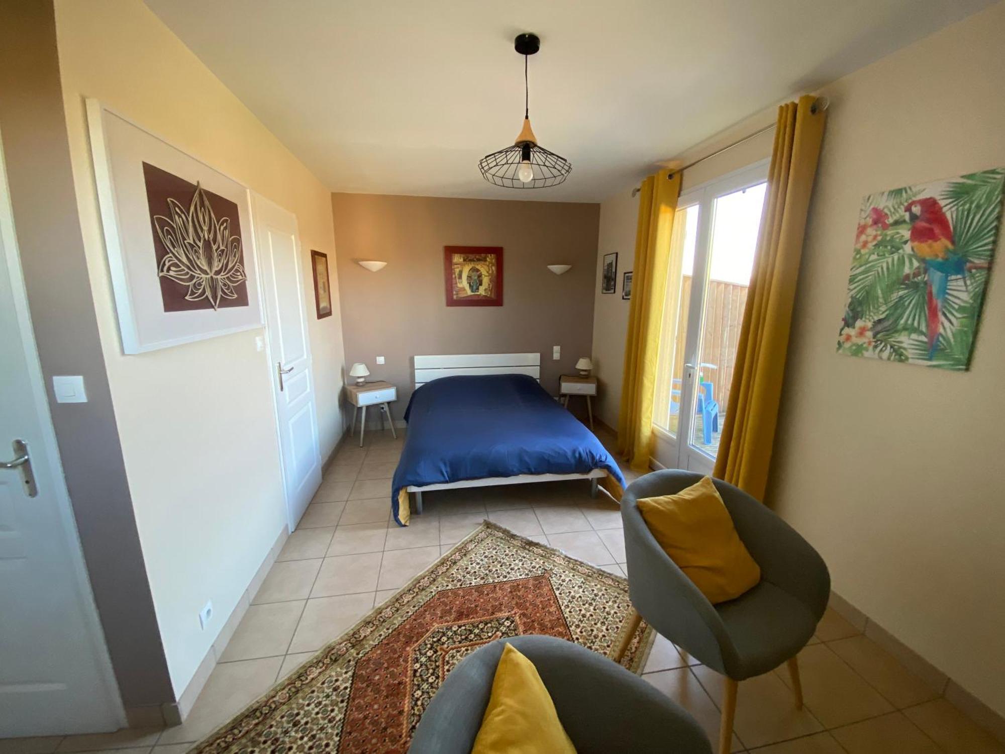 Hotel Val St Georges à Saint-Georges-de-Luzençon Extérieur photo