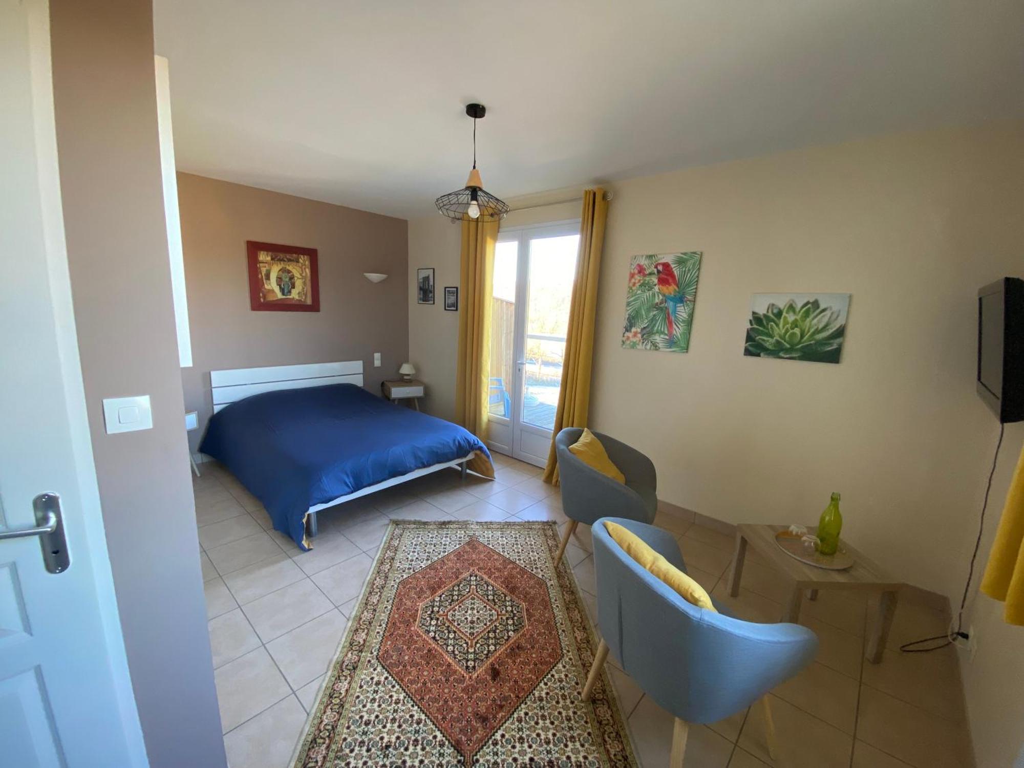 Hotel Val St Georges à Saint-Georges-de-Luzençon Extérieur photo